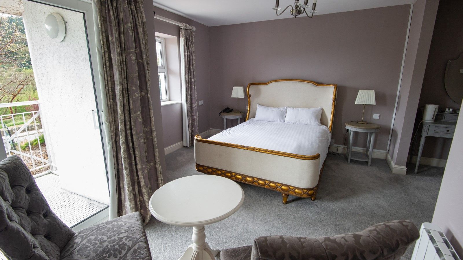 Woodenbridge - room 205-10 (Custom)